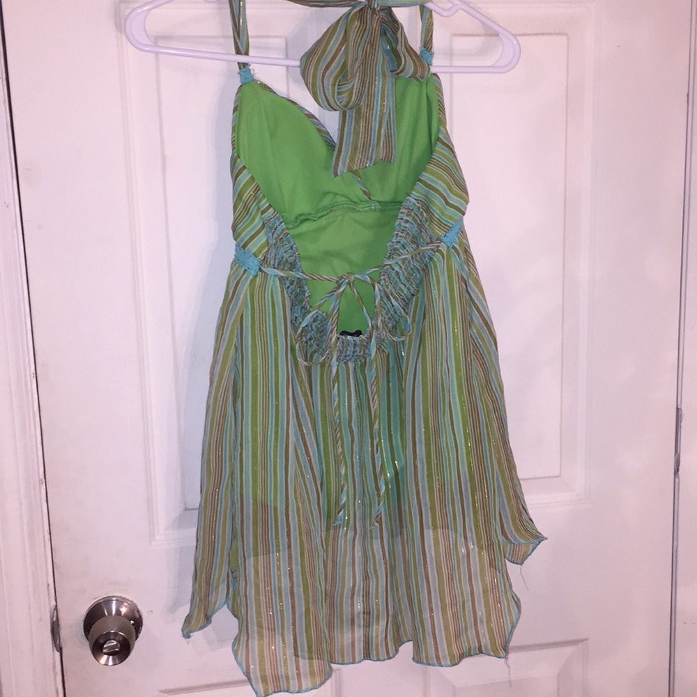 Lady’s top - Picture 4 of 6
